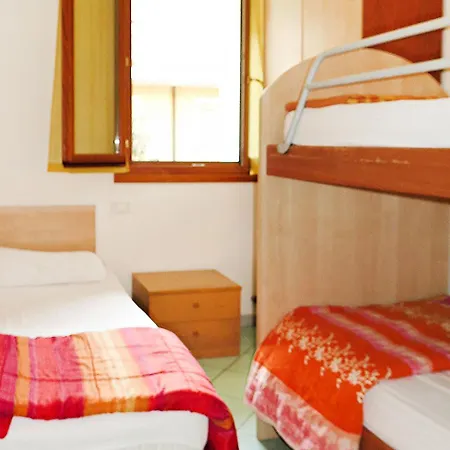 Solmare-11 By Interhome * Rosapineta